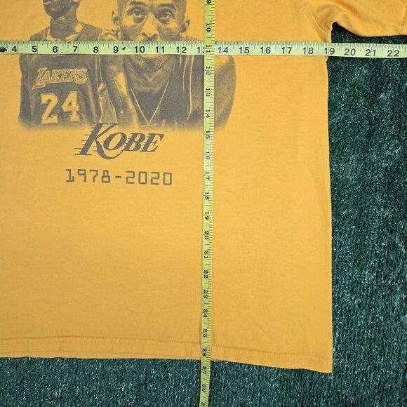 Volcom Kobe Bryant Black Mamba R.I.P. Shirt Size Medium Los Angeles Lakers RARE - Picture 7 of 7